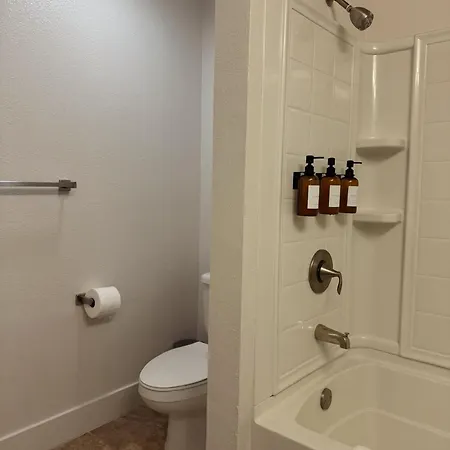 Exclusive Suites In Mdr-Venice With Pool, Gym & Hottub Los Angeles Exterior photo