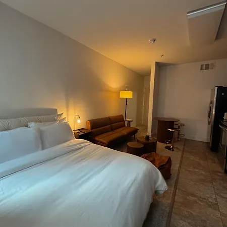 Exclusive Suites In Mdr-Venice With Pool, Gym & Hottub Los Angeles Exterior photo